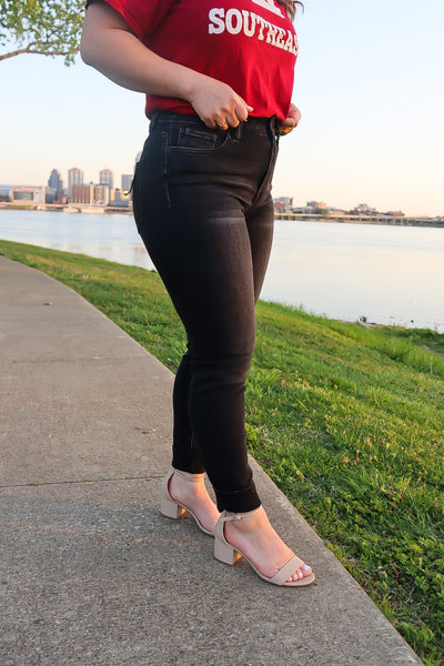 Antonia High Waisted Jeans