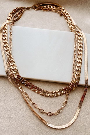 Lola Layered Chain